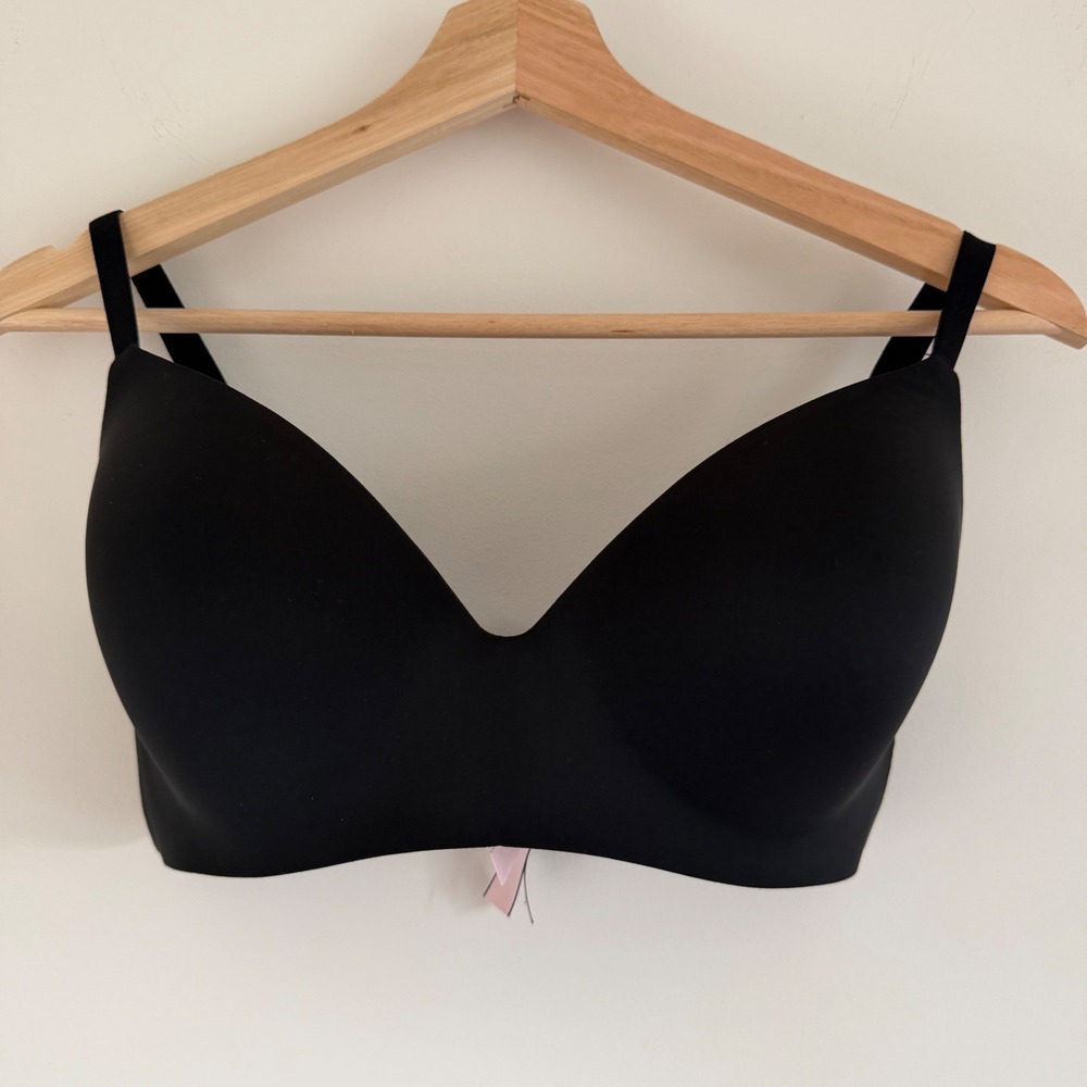 Victoria's Secret Black T-Shirt Lightly Lined Wireless Bra Size 34DD Minimalist